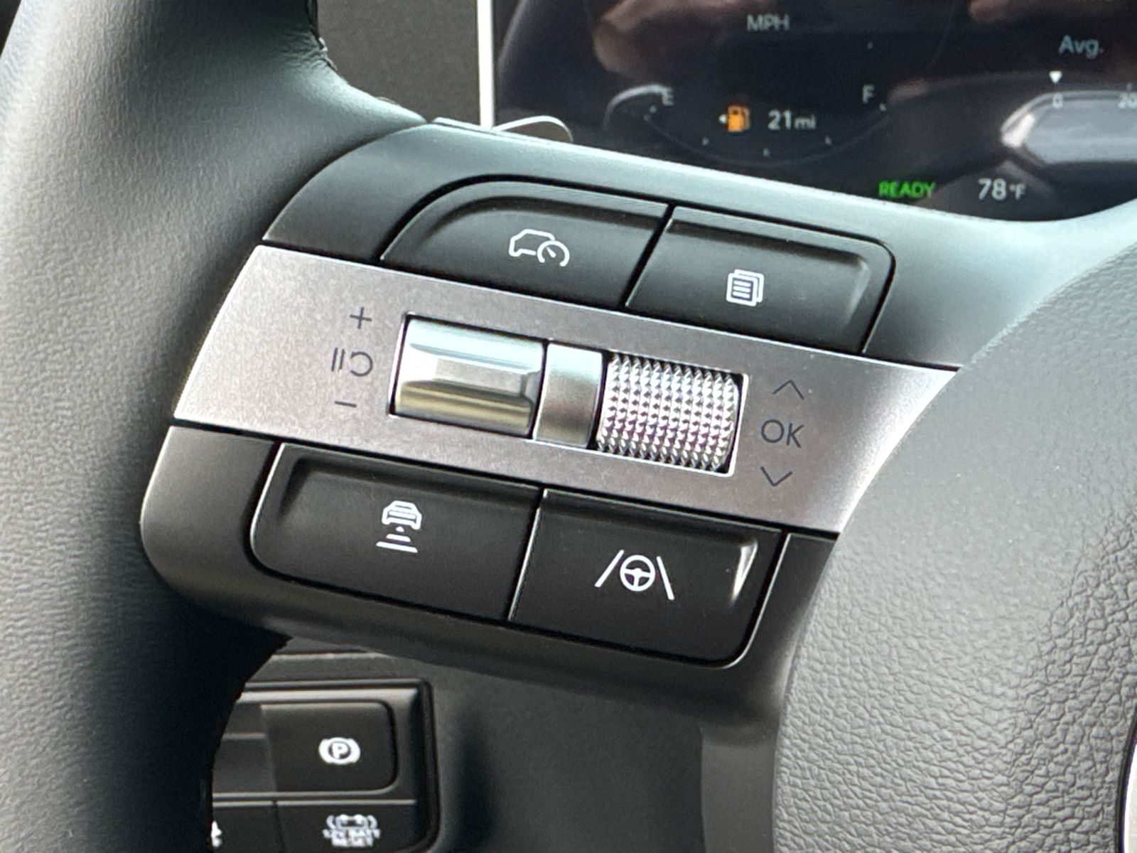 2025 Hyundai Tucson Hybrid SEL Convenience photo 24