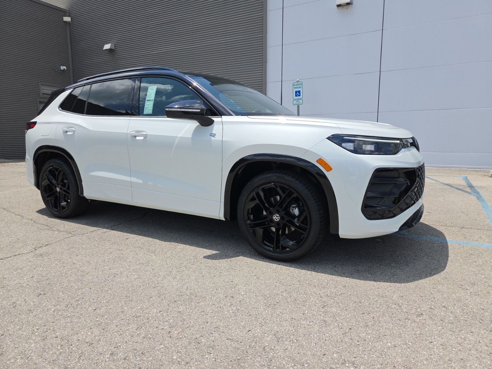 new 2026 Volkswagen Tiguan car, priced at $38,673
