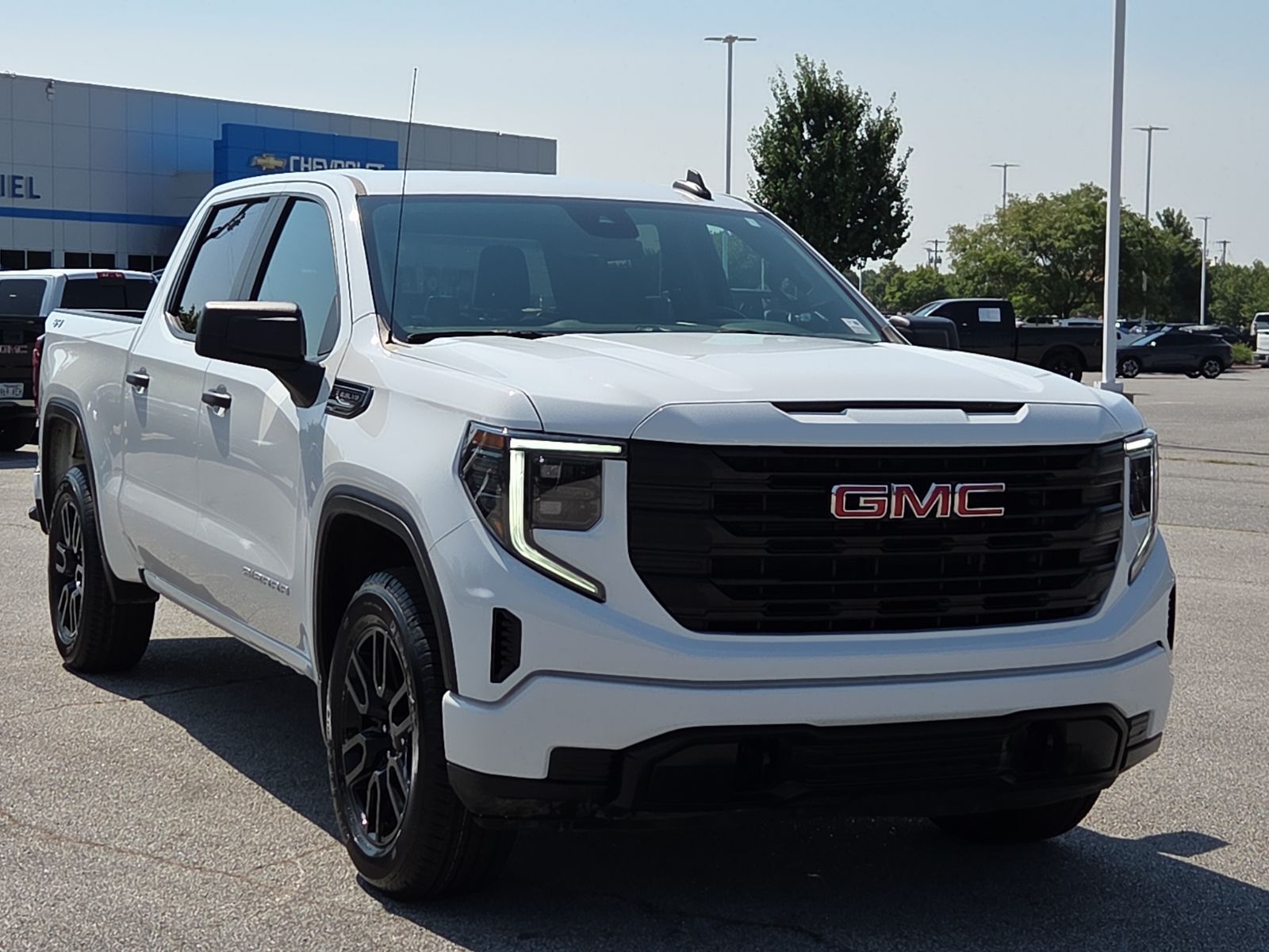 Summit White 2024 GMC Sierra 1500 Pickup Truck Four-Wheel Drive Automatic