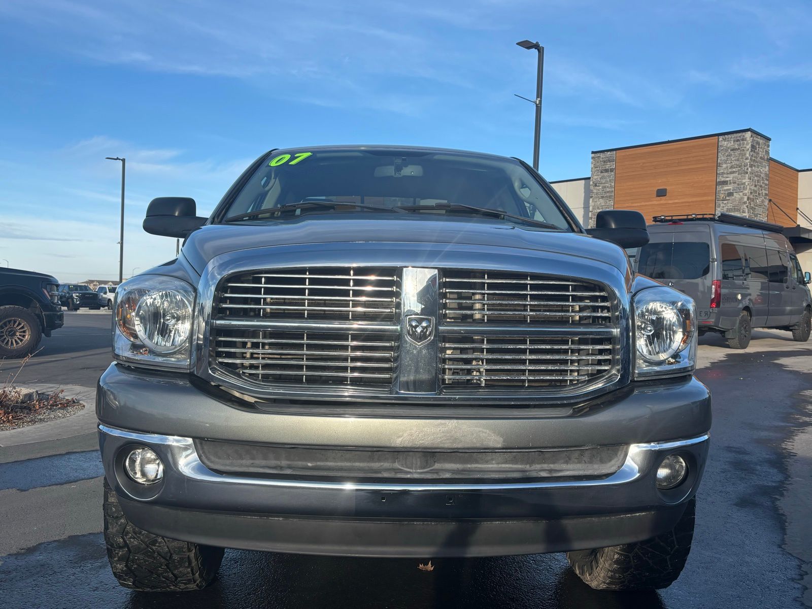 Used 2007 Dodge Ram 1500 Pickup SLT with VIN 1D7HU18277J617084 for sale in North Logan, UT