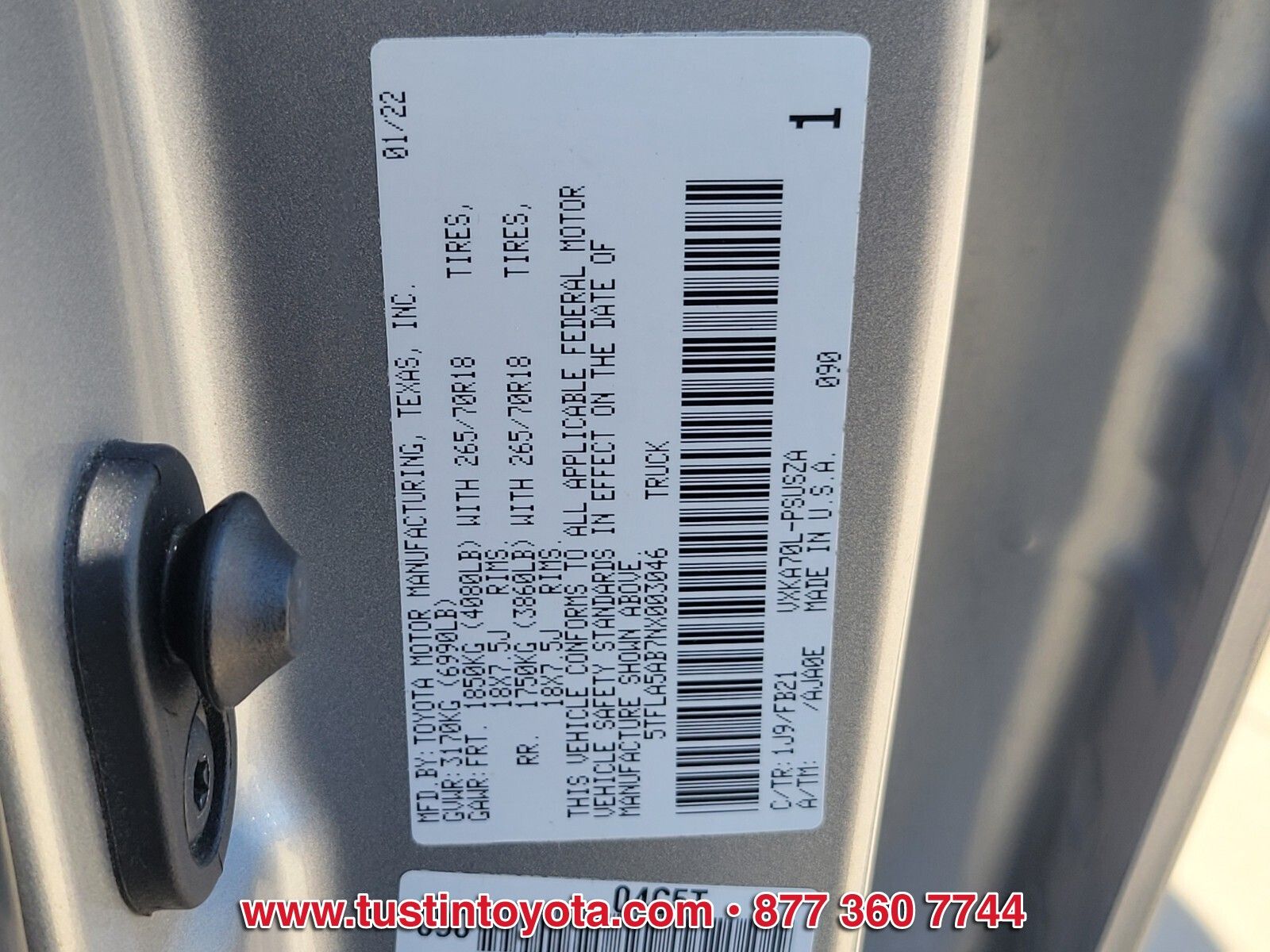Used 2022 Silver Toyota SR5 image 16