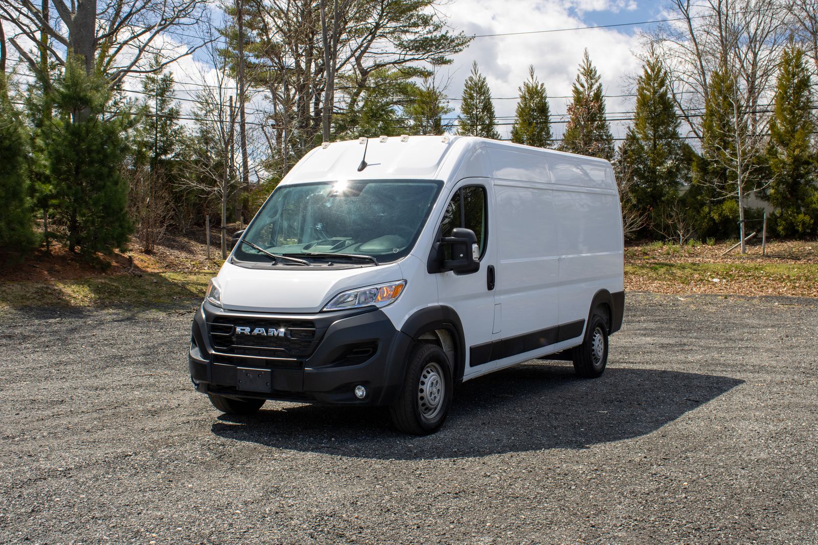 Bright White Clearcoat 2024 RAM ProMaster Van 9-Speed Automatic