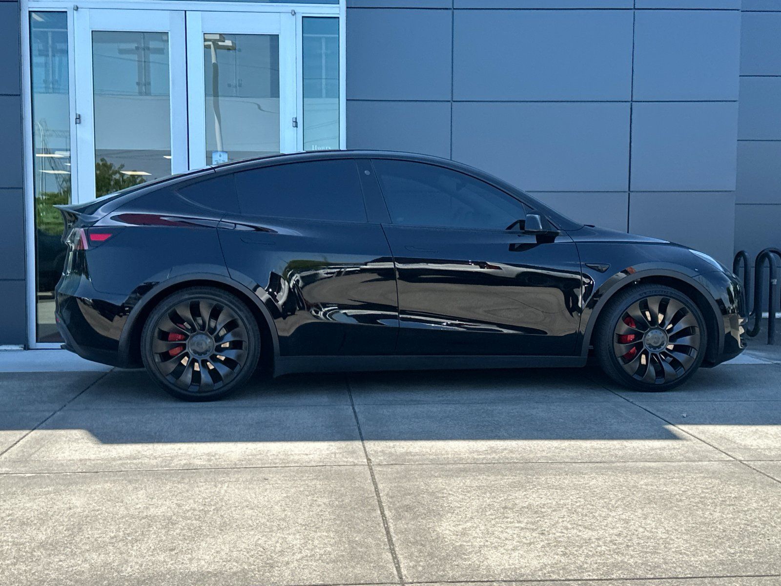 Used 2022 Tesla Model Y Performance with VIN 7SAYGDEF8NF553462 for sale in Wilsonville, OR
