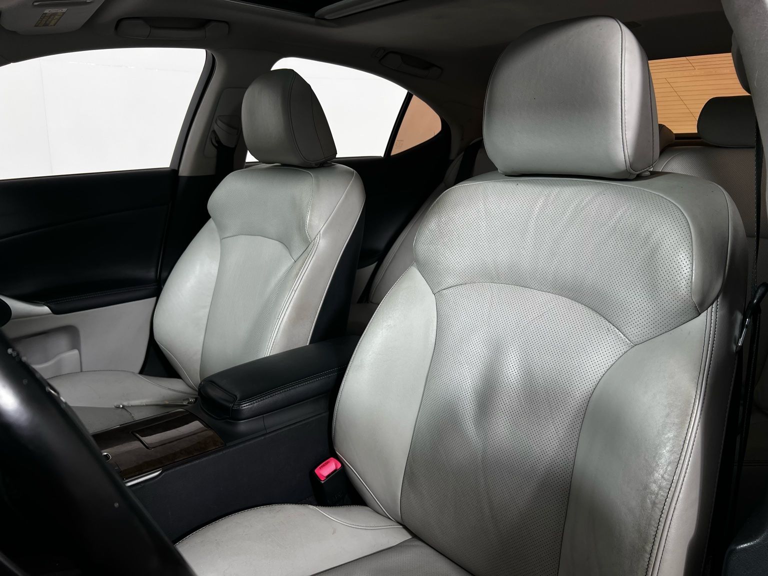 Thumbnail: 2013 Lexus IS - 13