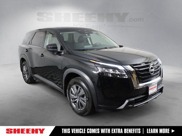 2025 Nissan Pathfinder S