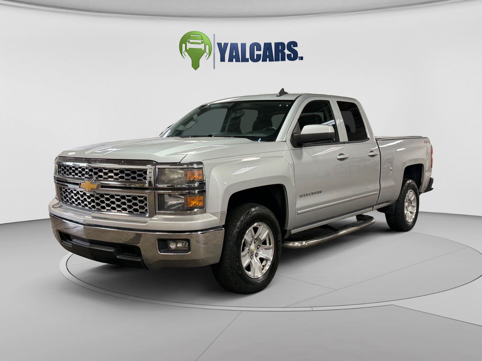 Silver Ice Metallic 2015 Chevrolet Silverado 1500 Pickup Truck Four-Wheel Drive 6-Speed Automatic Overdrive