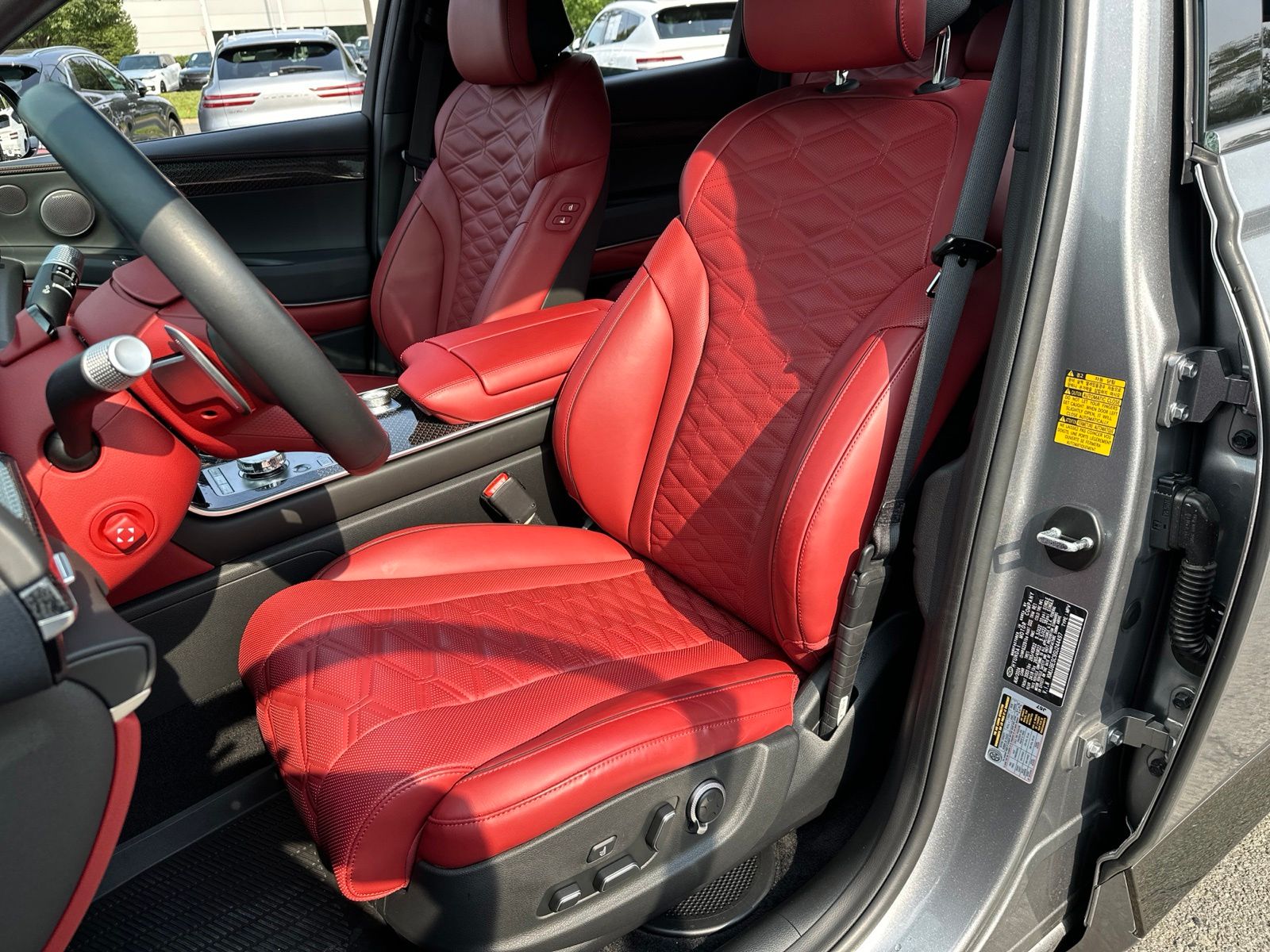Used 2025 Silver Genesis 3.5T e-SC image 9
