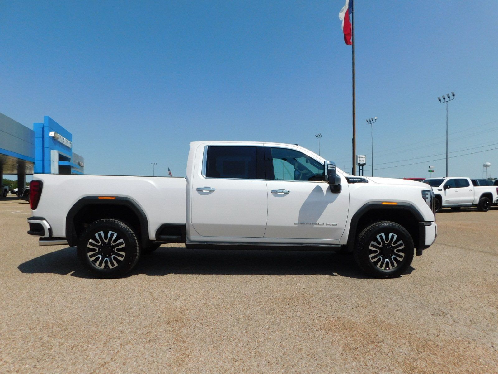 2025 GMC Sierra 2500HD Denali Ultimate 31