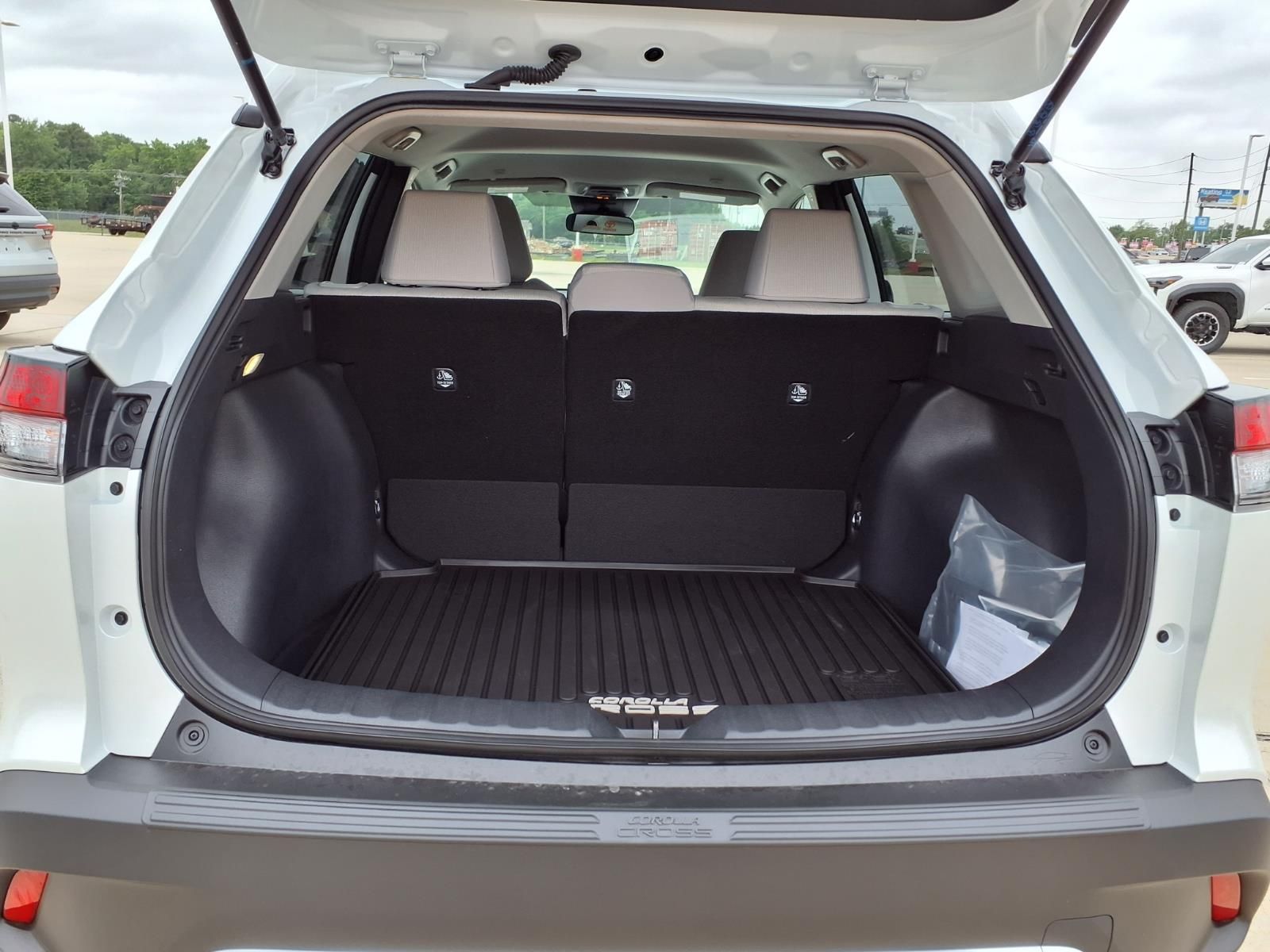 2026 Toyota Corolla Cross L - 7