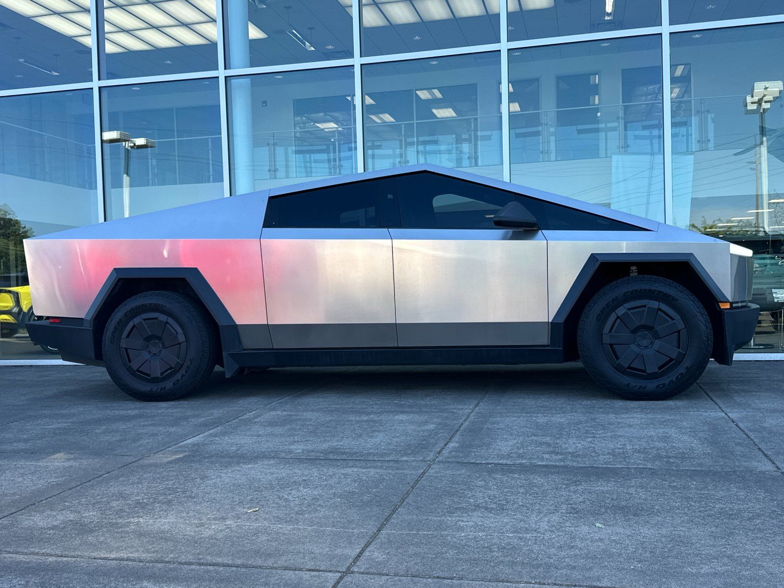Used 2024 Tesla Cybertruck Base with VIN 7G2CEHED4RA048327 for sale in Wilsonville, OR