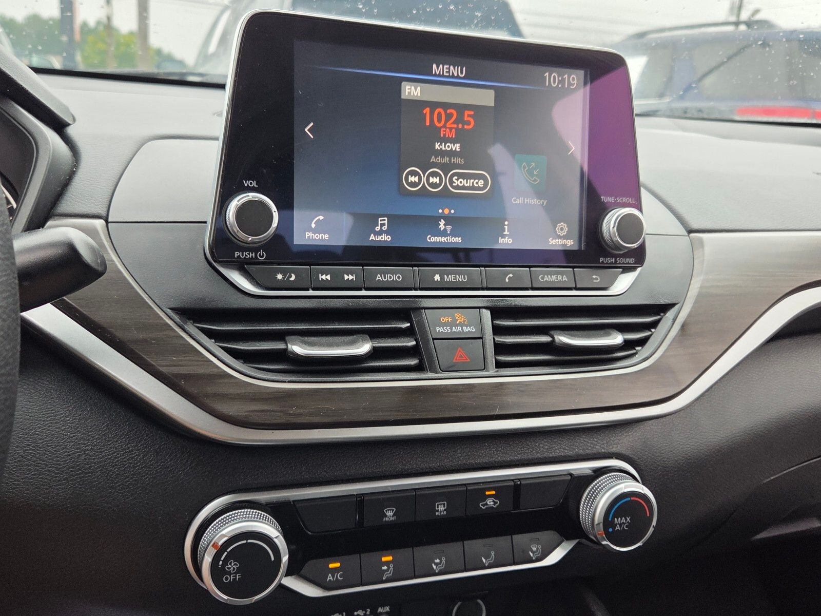 Used 2025 Black Nissan 2.5 SV image 19
