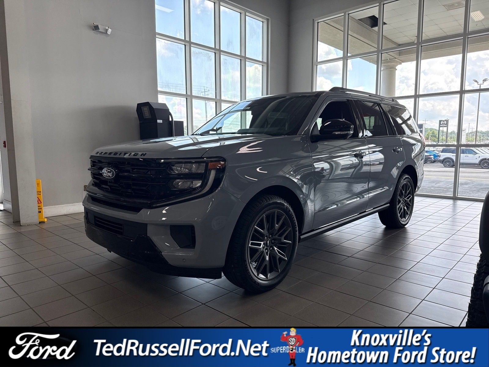 2027 Ford Expedition Gris (Gray Metallic) SUV/Crossover Todo terreno Automática