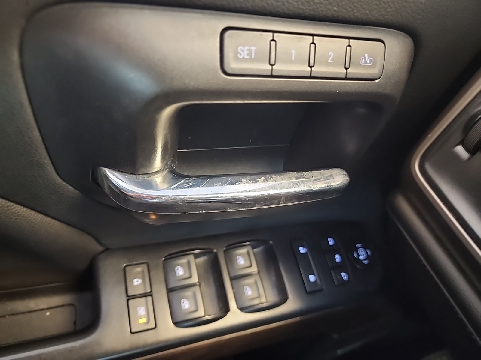 Used 2018 Onyx Black GMC Denali image 25