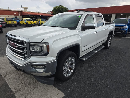 2017 GMC Sierra 4WD Crew Cab Short Box SLT's photo