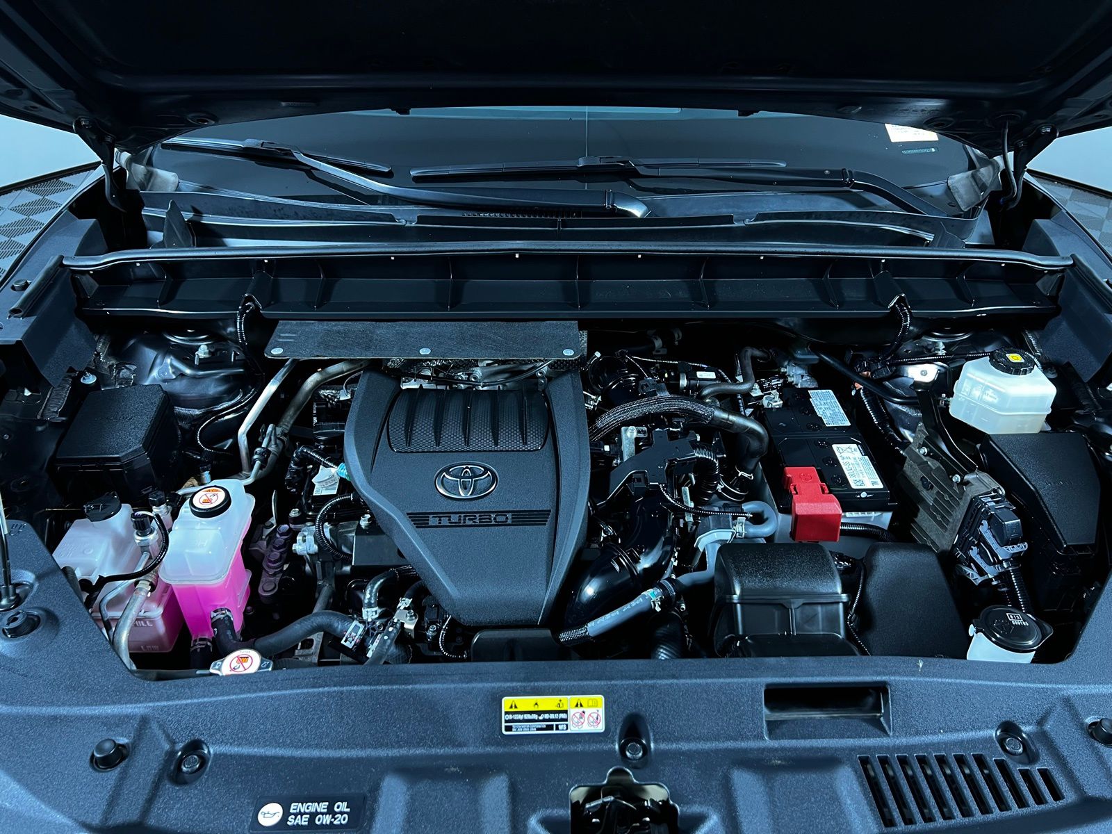 Thumbnail: 2023 Toyota Highlander - 9