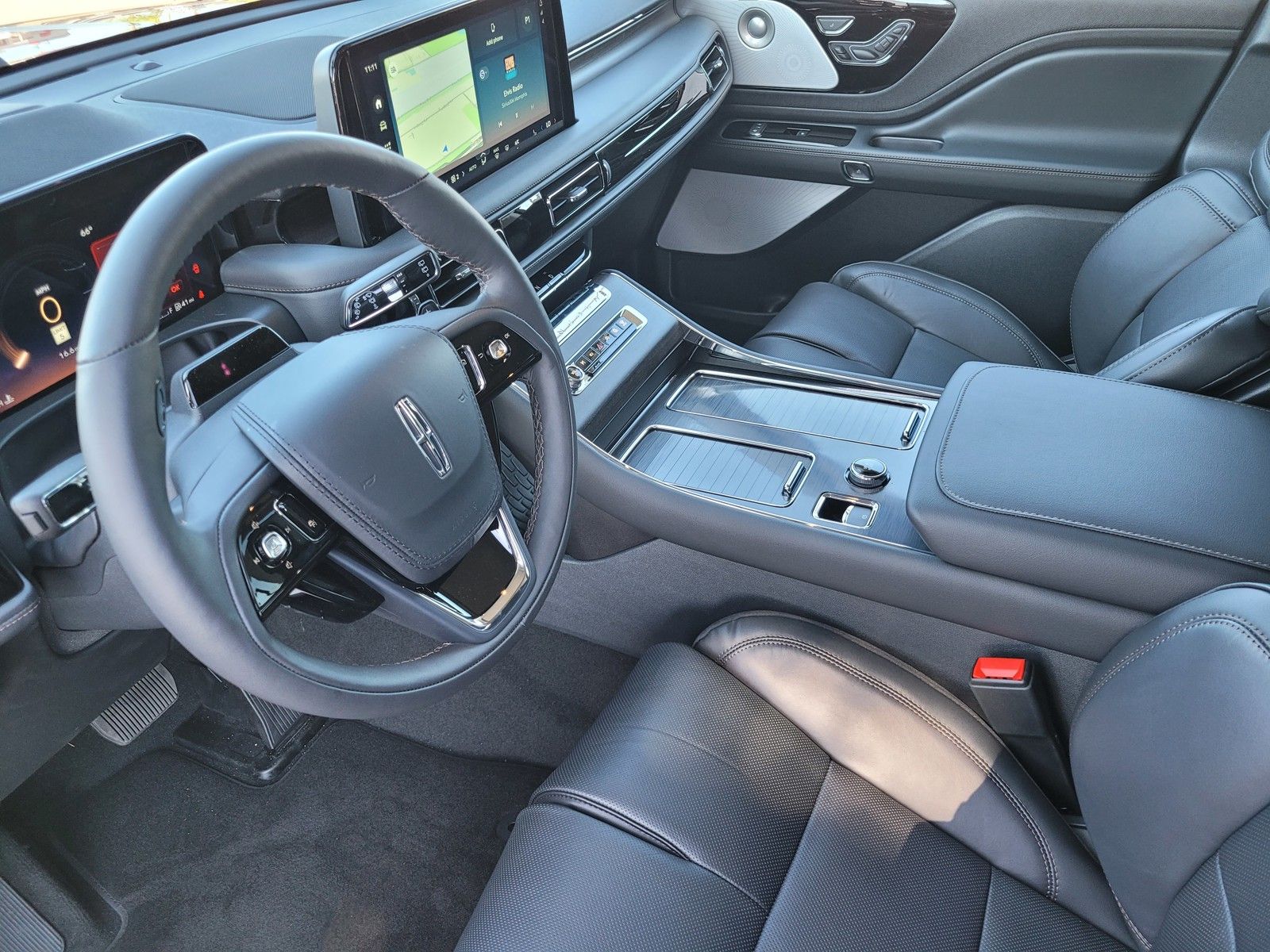 New 2026 Red Lincoln Reserve image 11