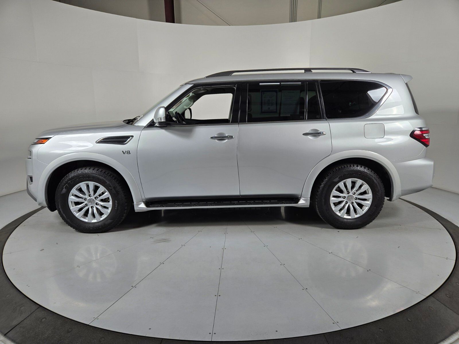 2021 Nissan Armada SV 7