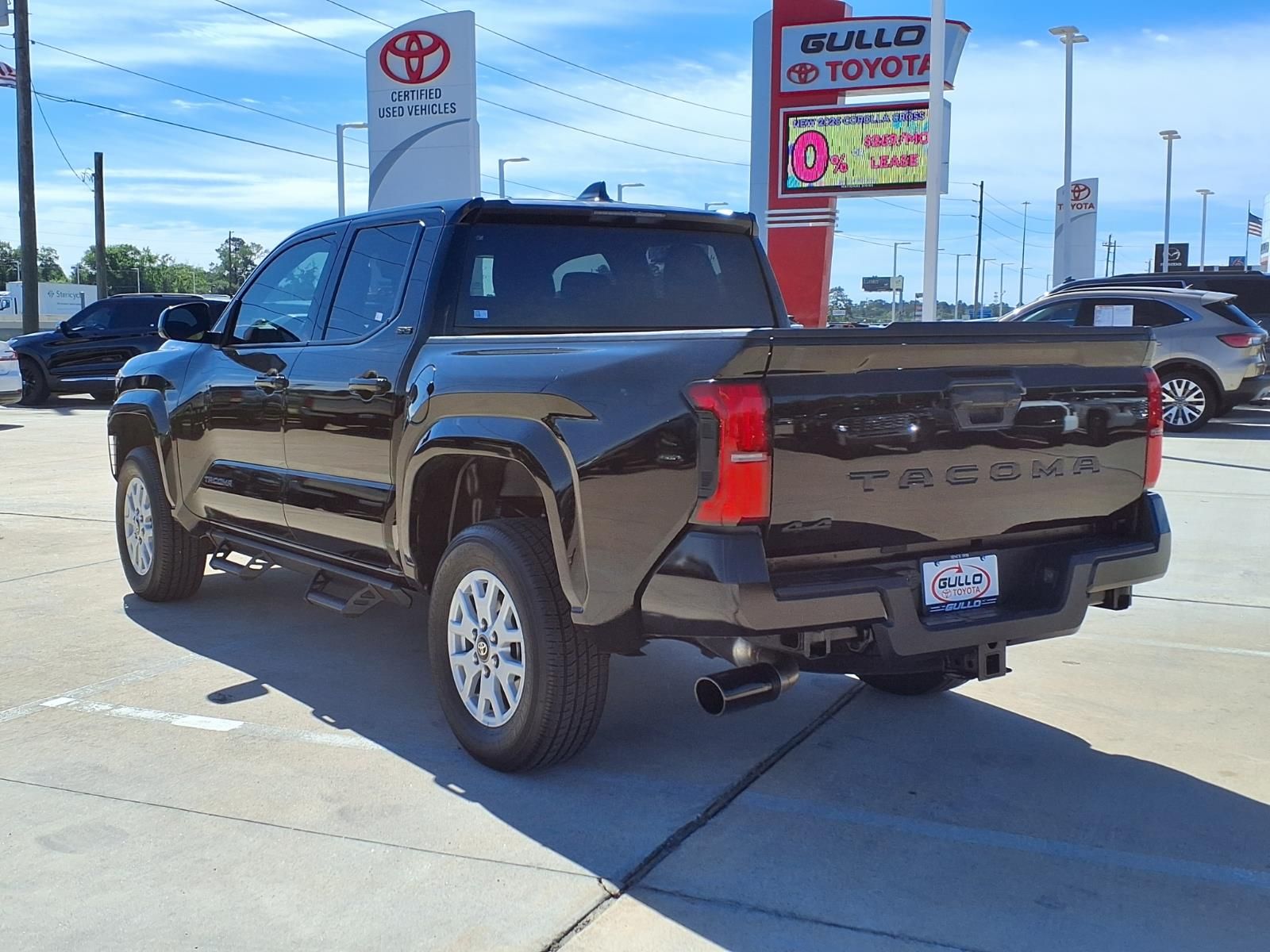 2025 Toyota Tacoma SR5 - 1