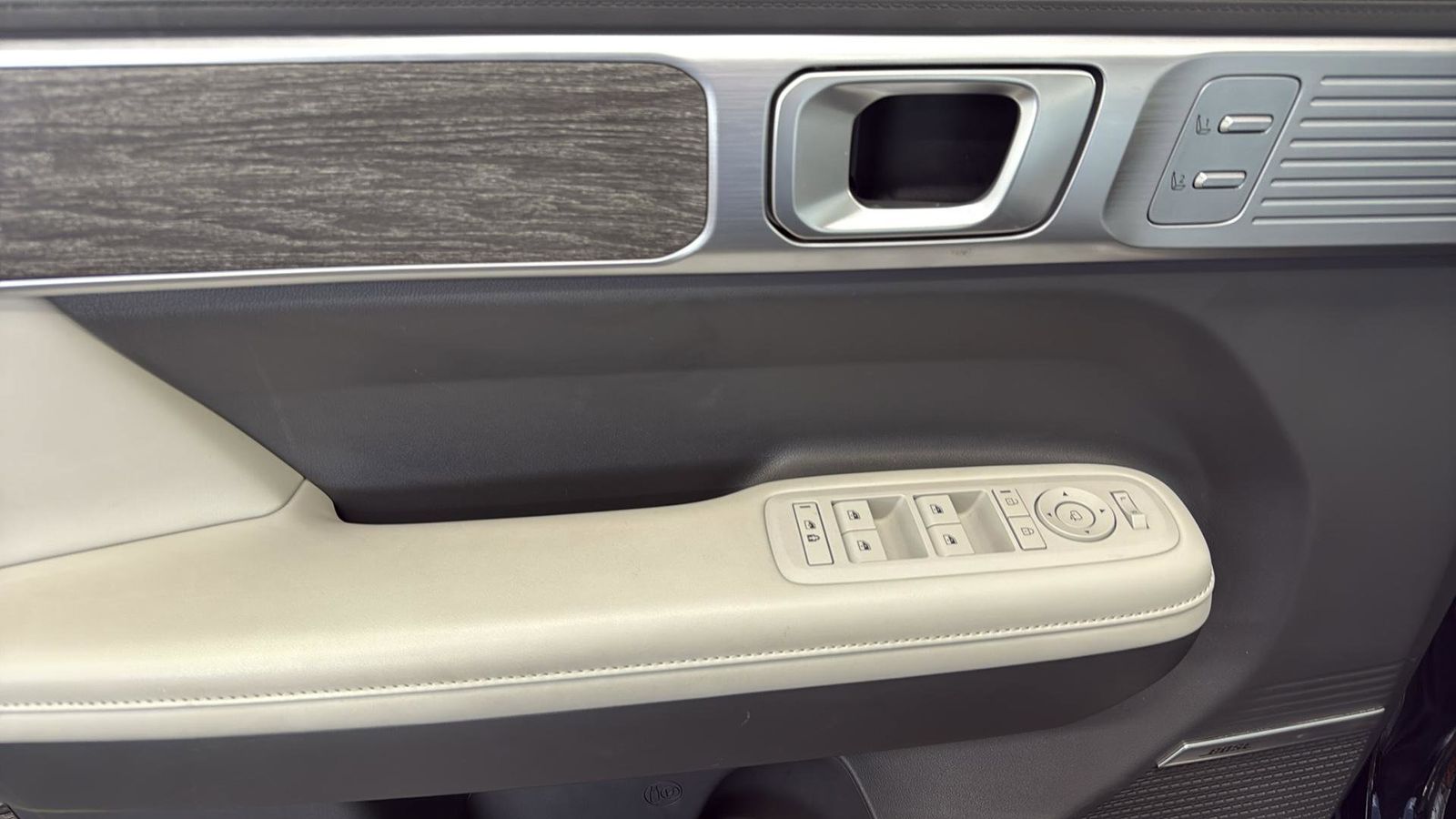 Used Car 2024 Hyundai Santa Fe  Calligraphy For Sale Under $40,000 In Austin, Texas