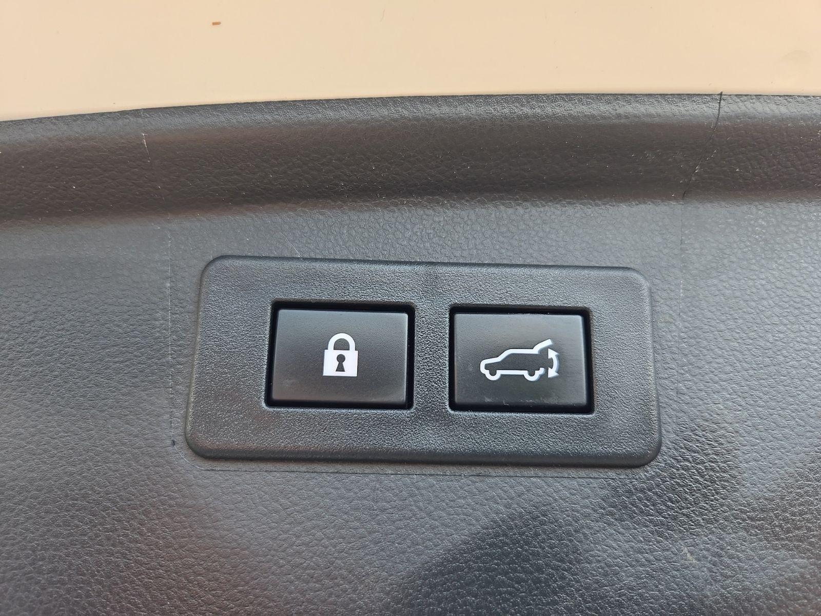 Used 2024 White Subaru Limited image 36