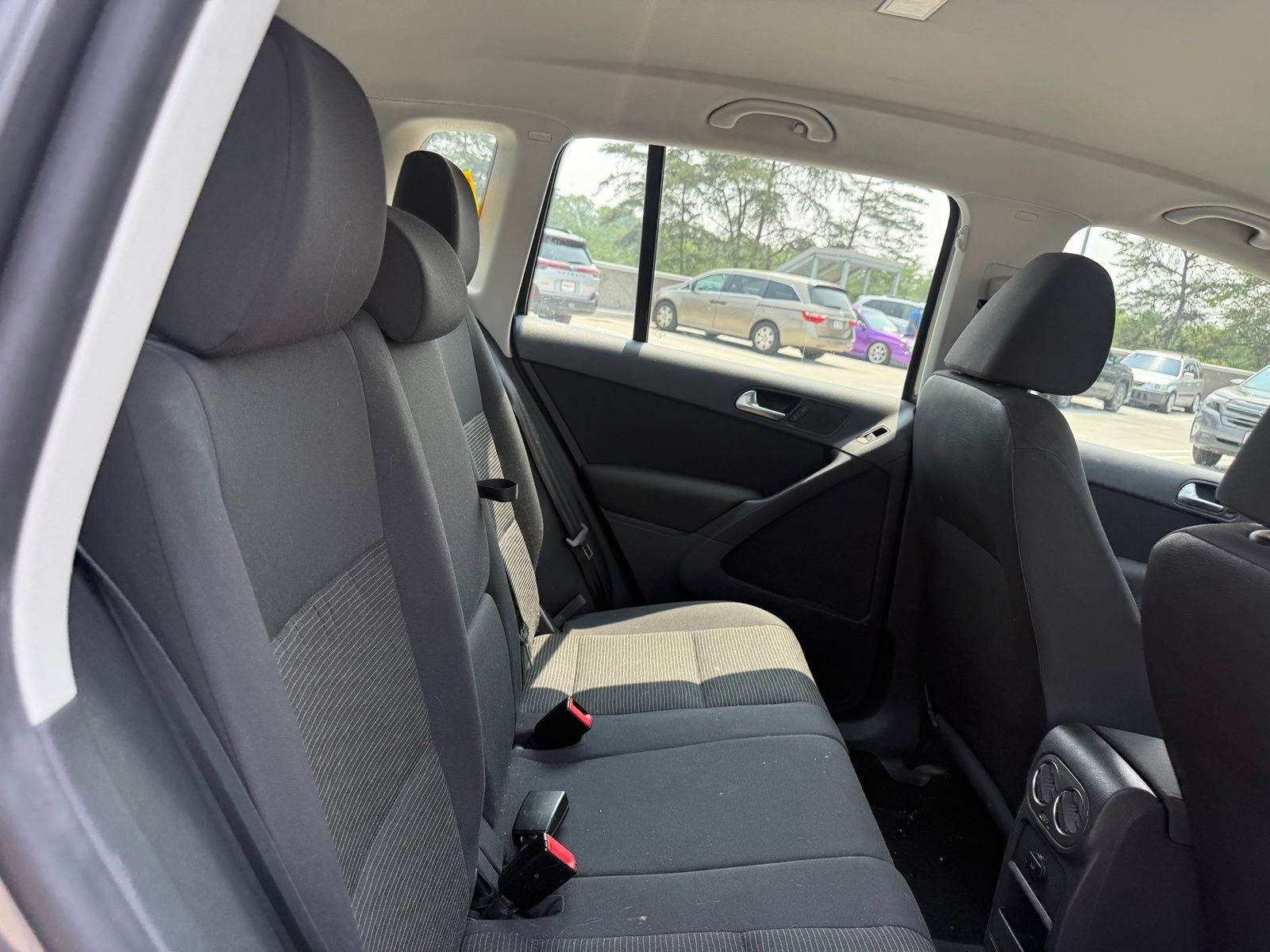 Used 2015 Gray Volkswagen S image 25
