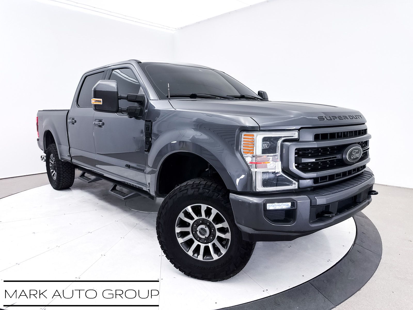 2022 Ford F-250SD Lariat
