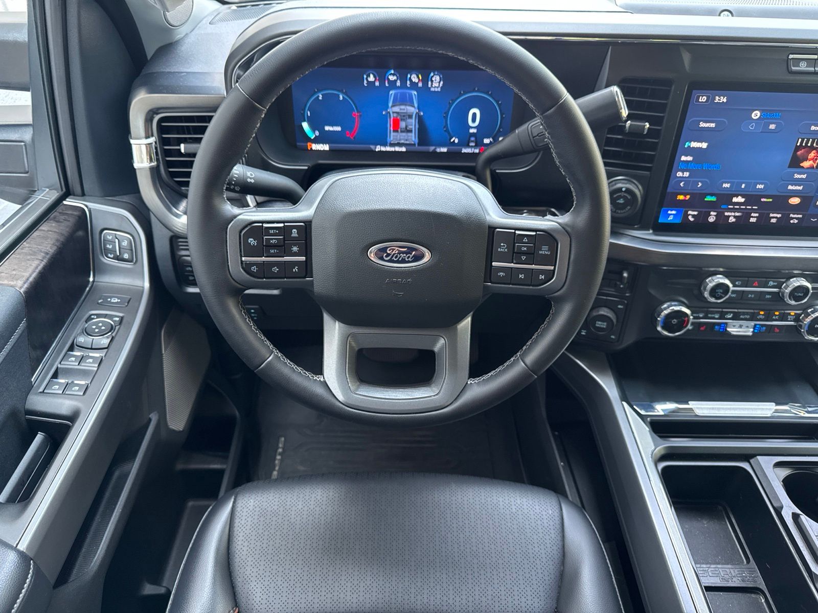 Certified Used 2025 Agate Black Metallic Ford Lariat image 30
