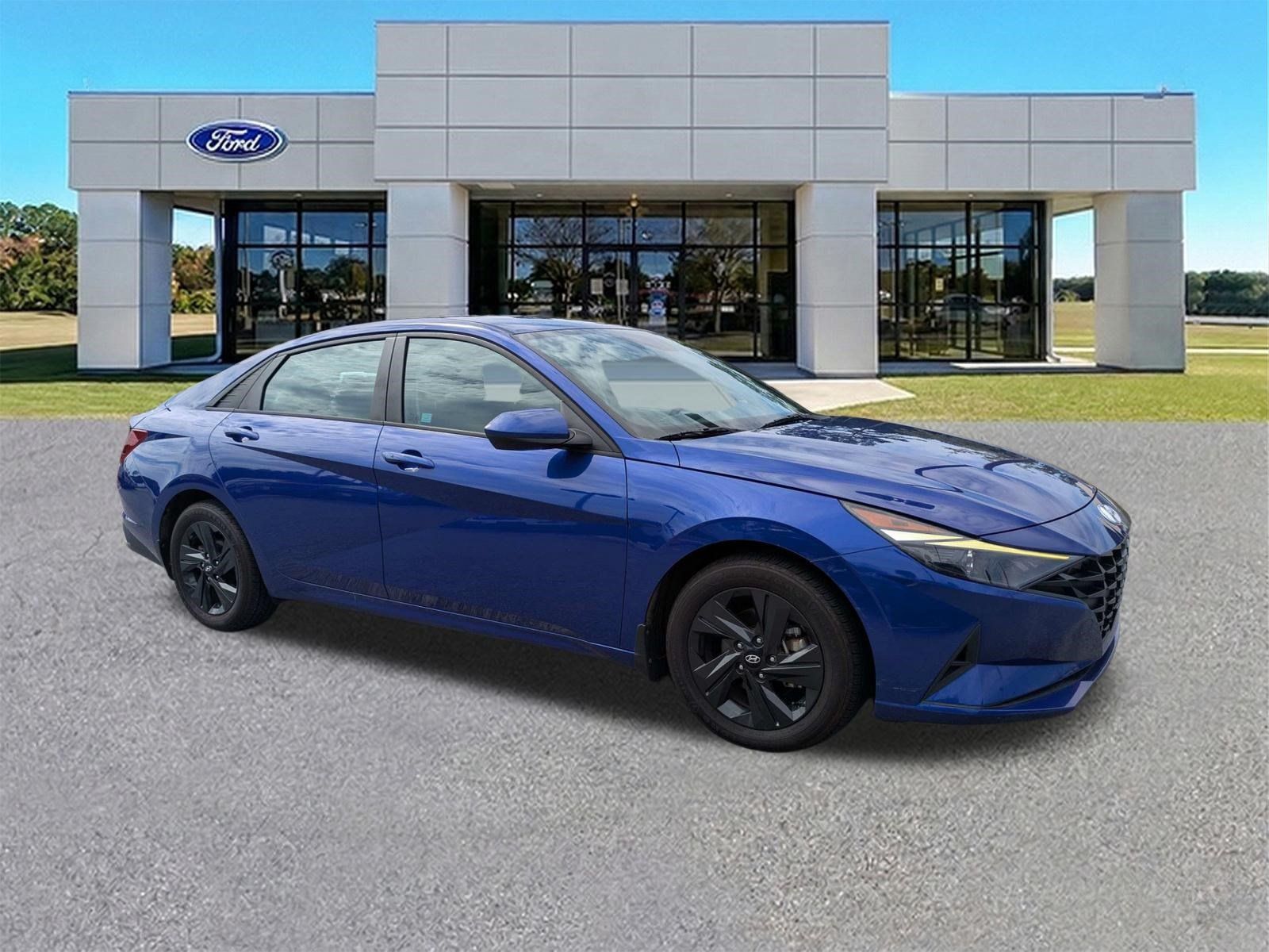 2022 Hyundai Elantra SEL FWD