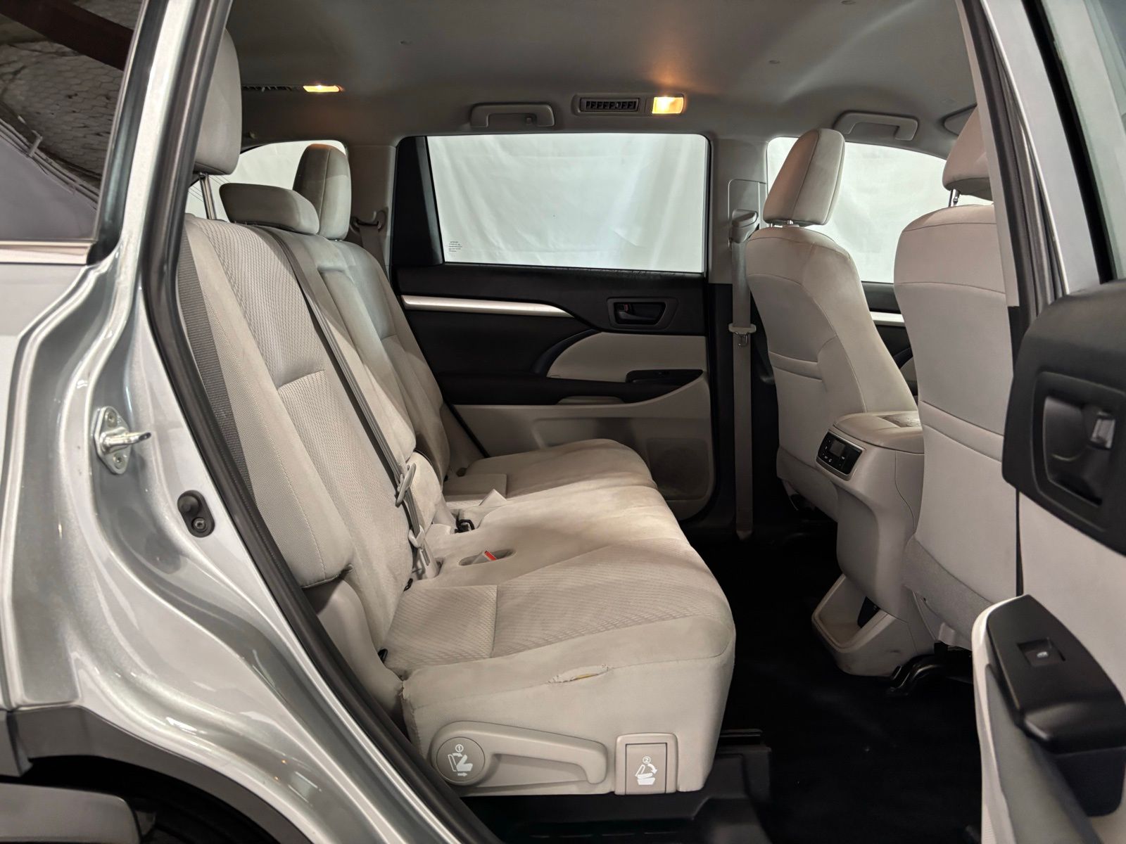 Used Car 2019 Toyota Highlander  For Sale Under $25,000 In Austin, Texas