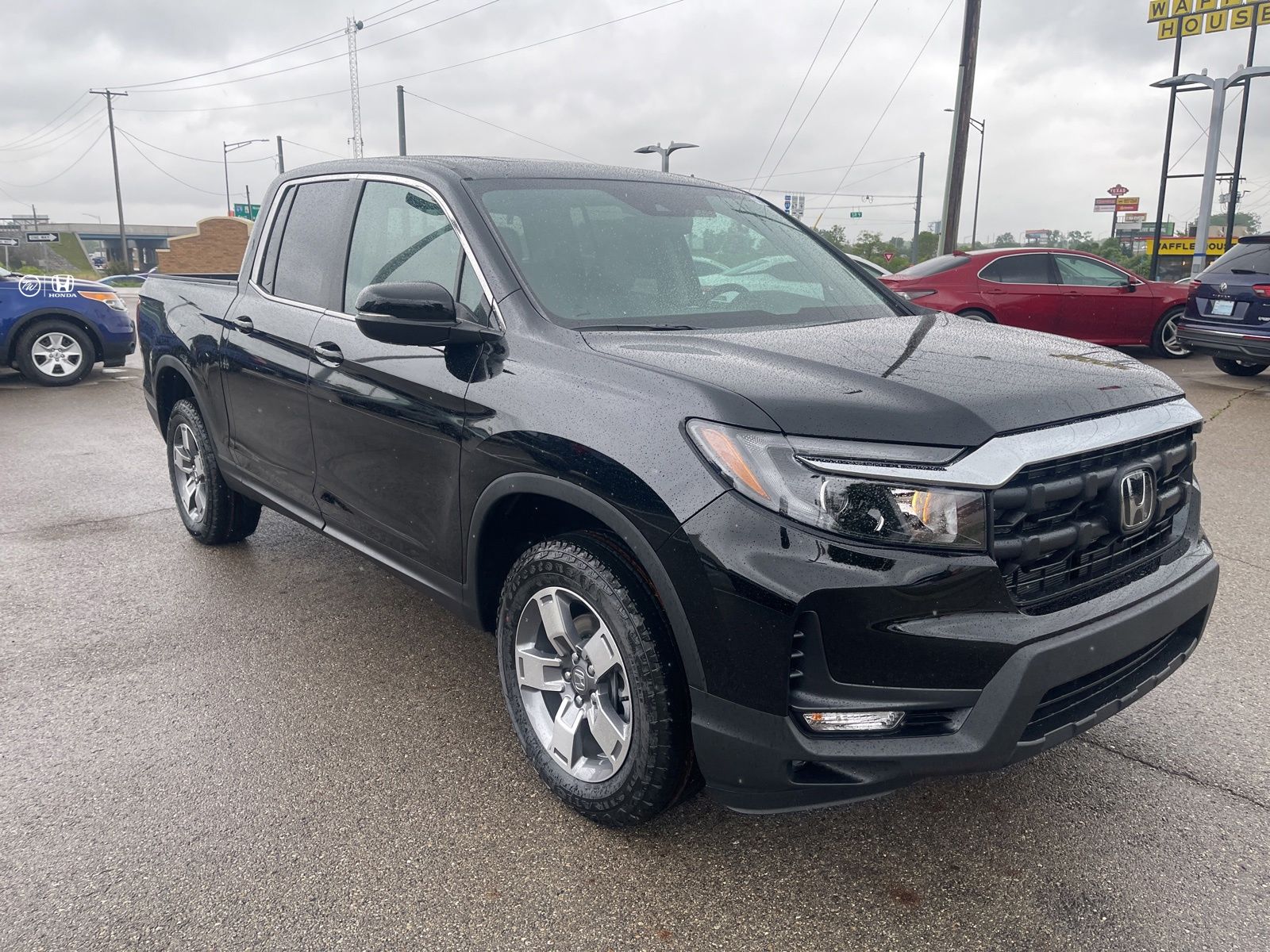 View vehicle photo 7