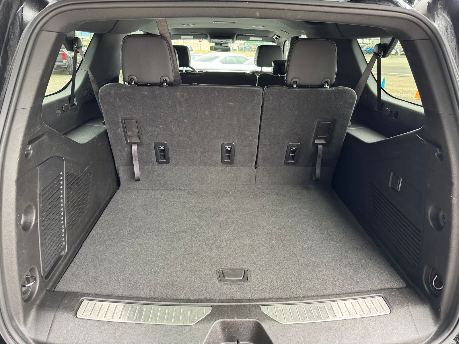 Used 2025 Chevrolet Suburban SUV