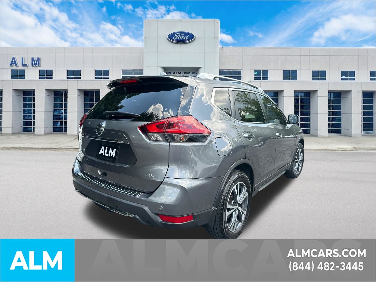Used 2019 Gray Nissan SV image 5