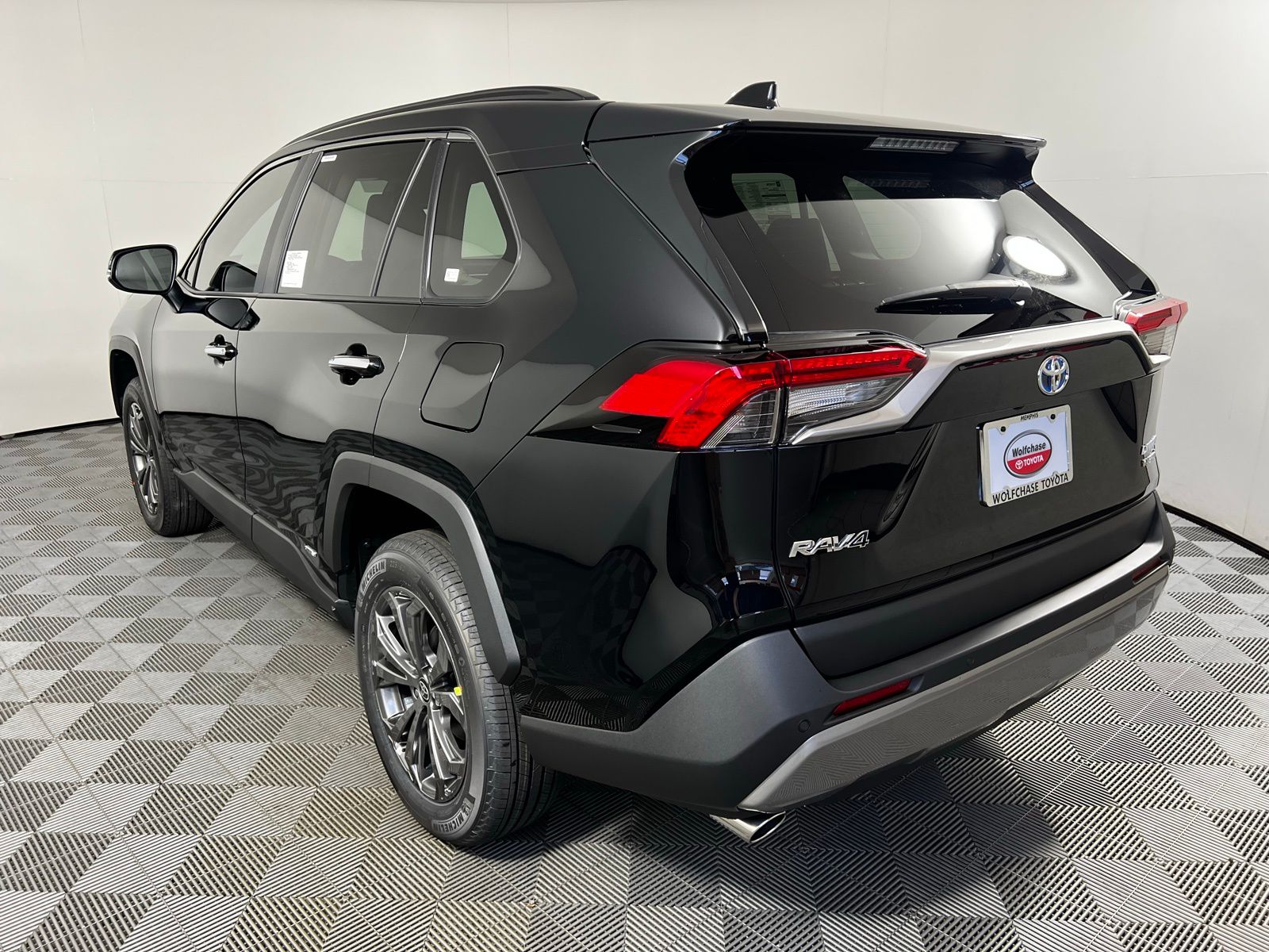 Thumbnail: 2025 Toyota RAV4 - 7