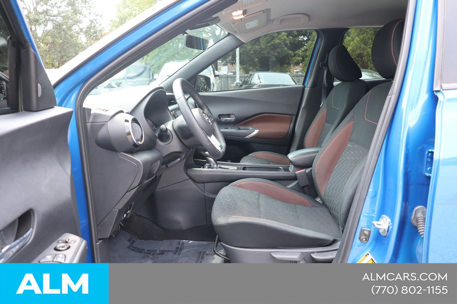 Used 2023 Blue Nissan SR image 17