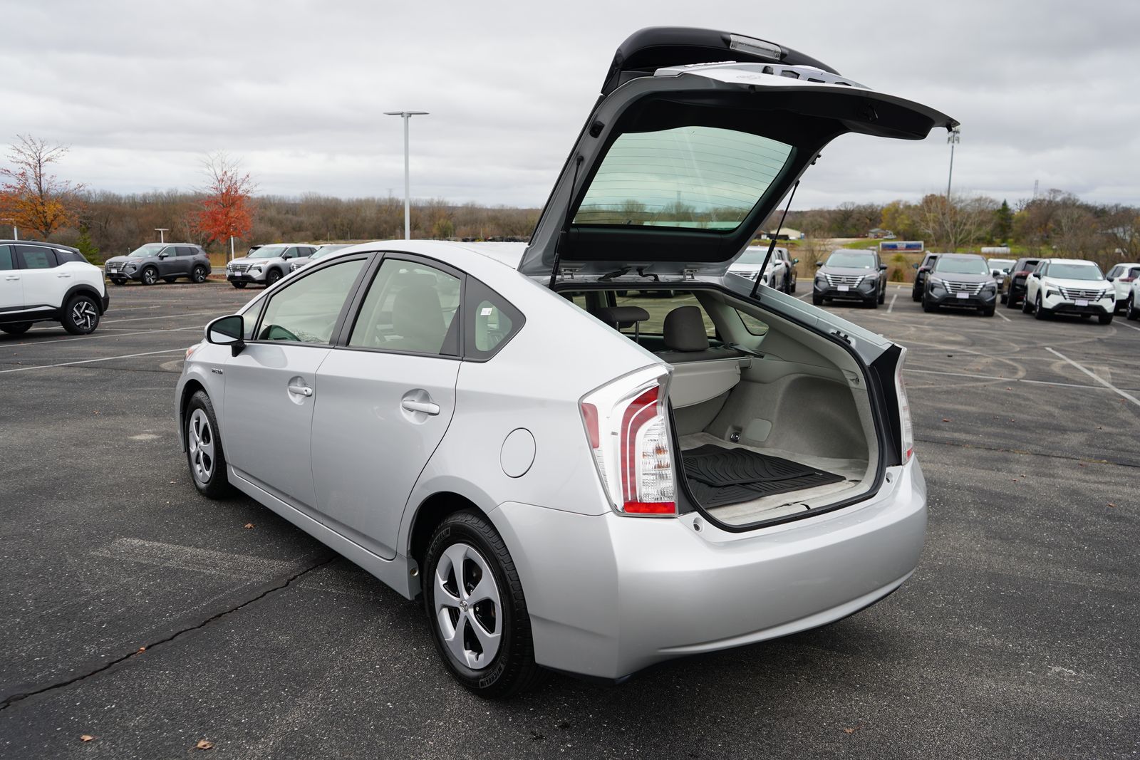 2015 Toyota Prius Four 32