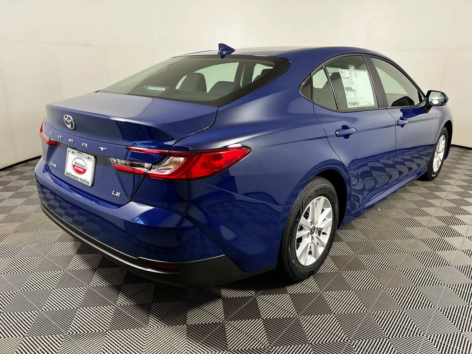 2025 Toyota Camry LE 5