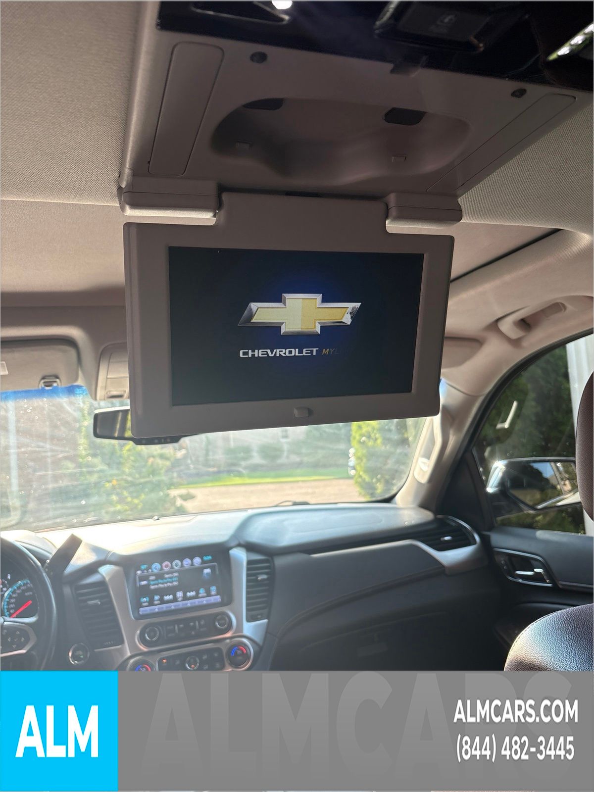 Used 2019 Iridescent Pearl Tricoat Chevrolet Premier image 14