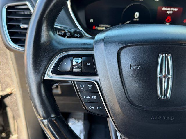Used 2020 Magnetic Gray Lincoln Reserve image 18