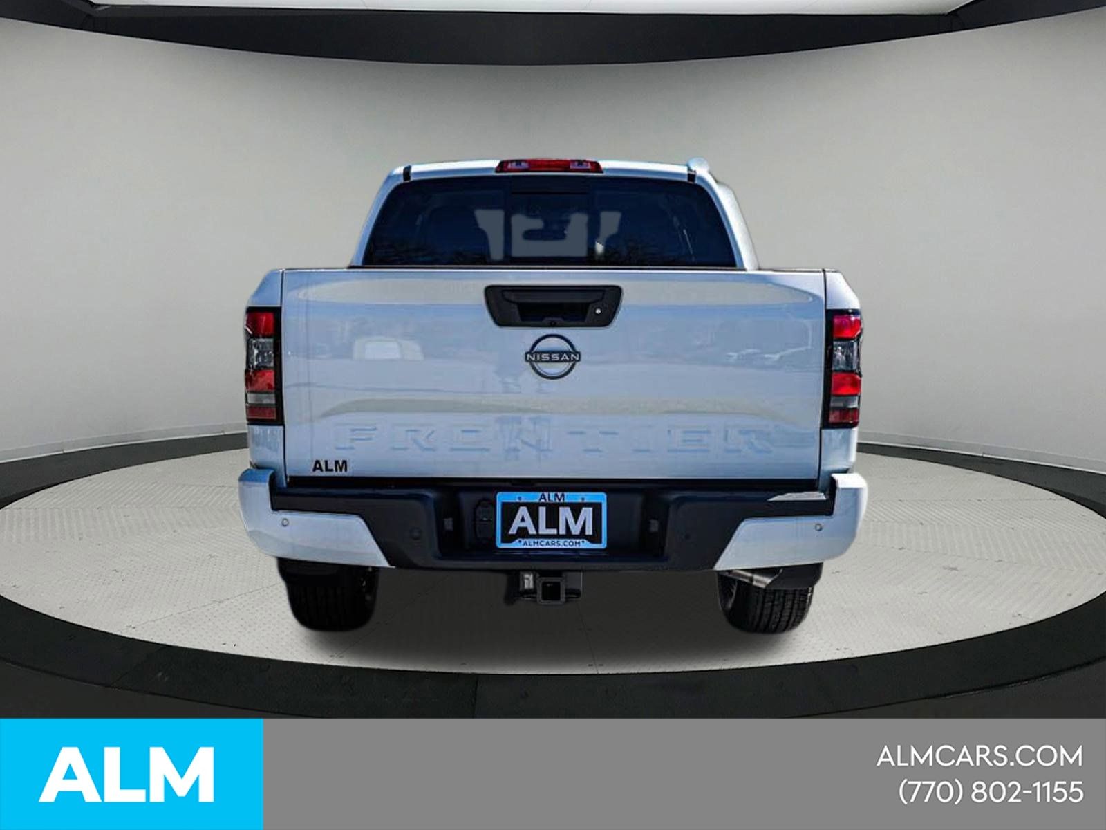 Used 2025 White Nissan SV image 12