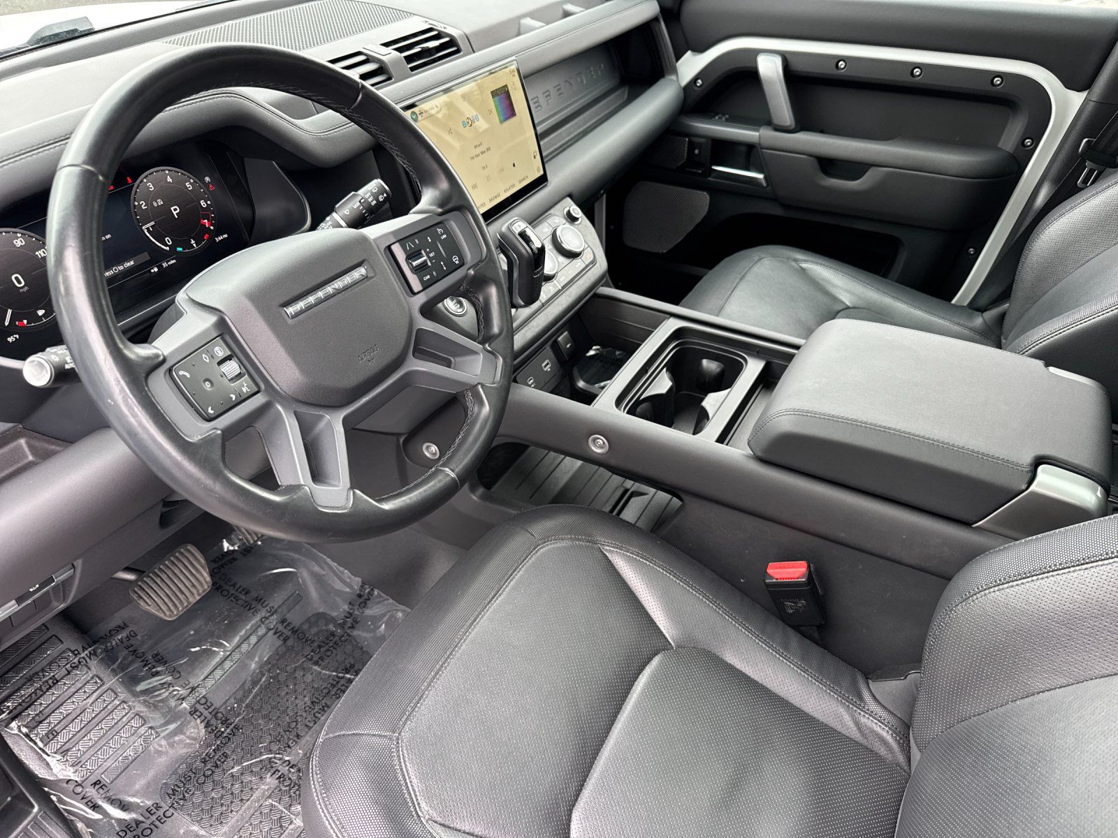 2024 Land Rover Defender X-Dynamic SE - Photo 9