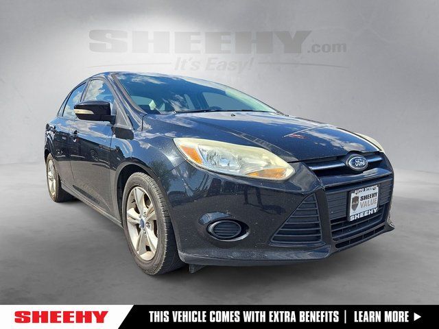 Tuxedo Black Metallic 2014 Ford Focus SE Sedan Front-Wheel Drive 6-Speed Automatic