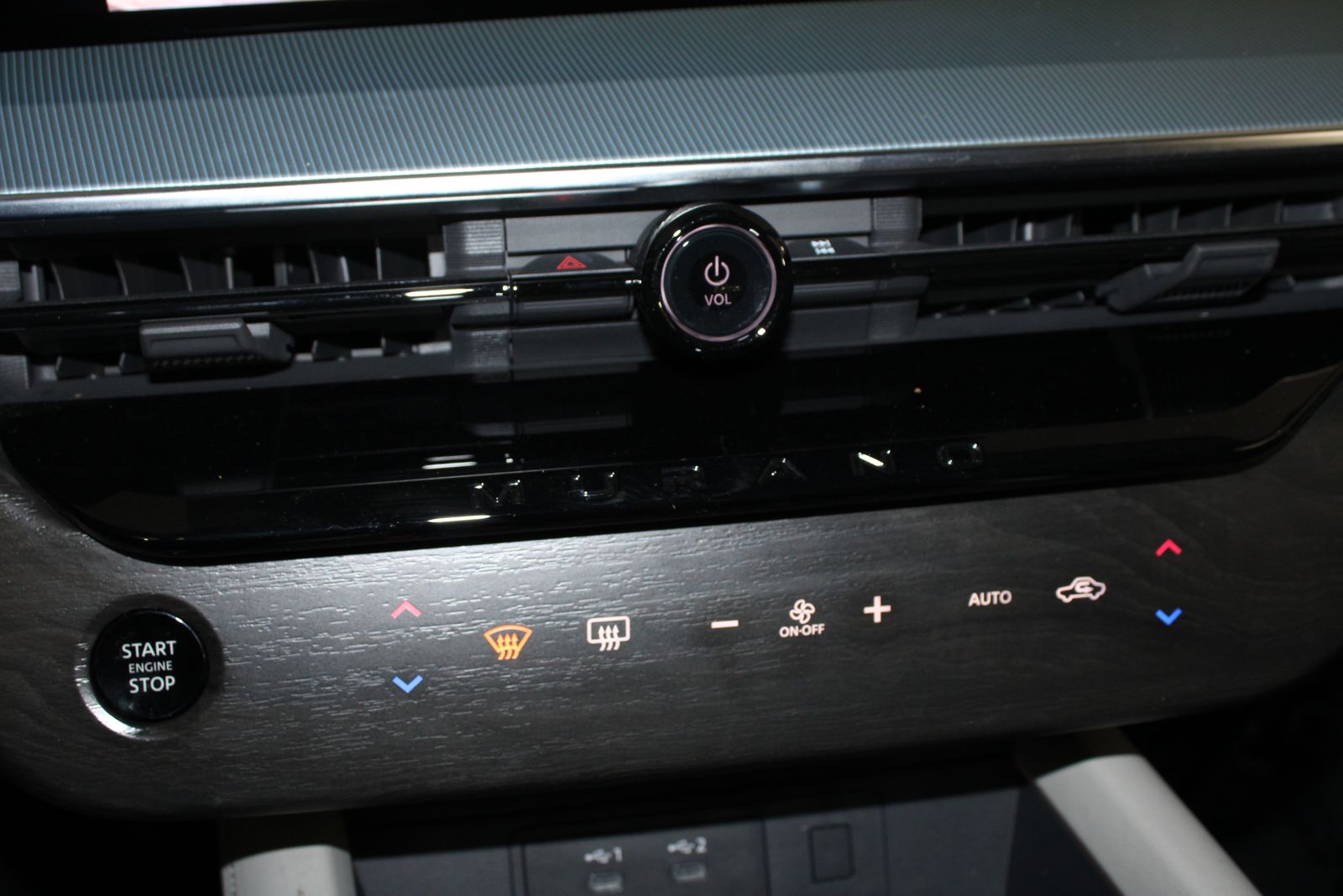 Used 2025 Black Nissan SL image 28