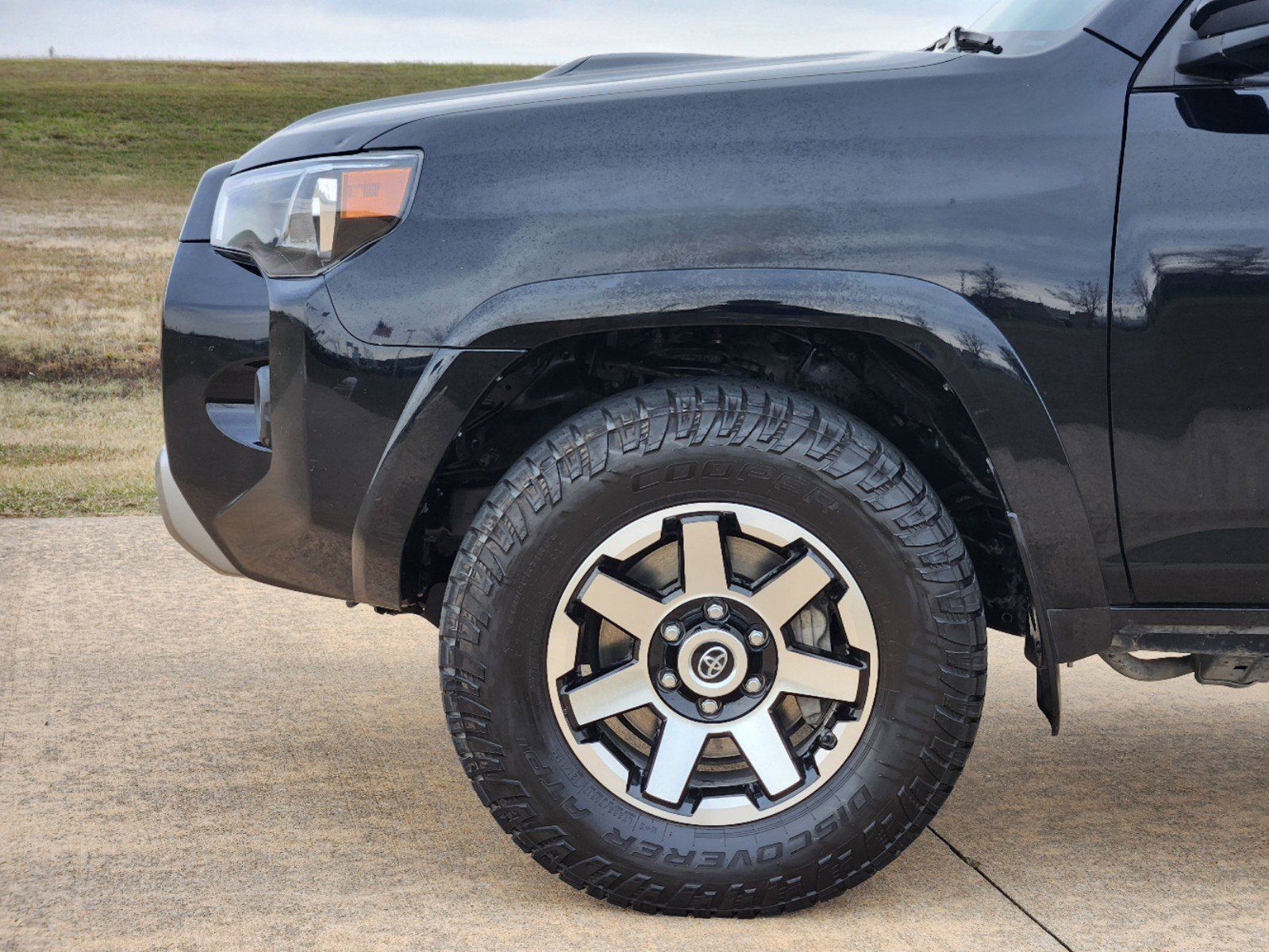 2022 Toyota 4Runner TRD Off-Road 14