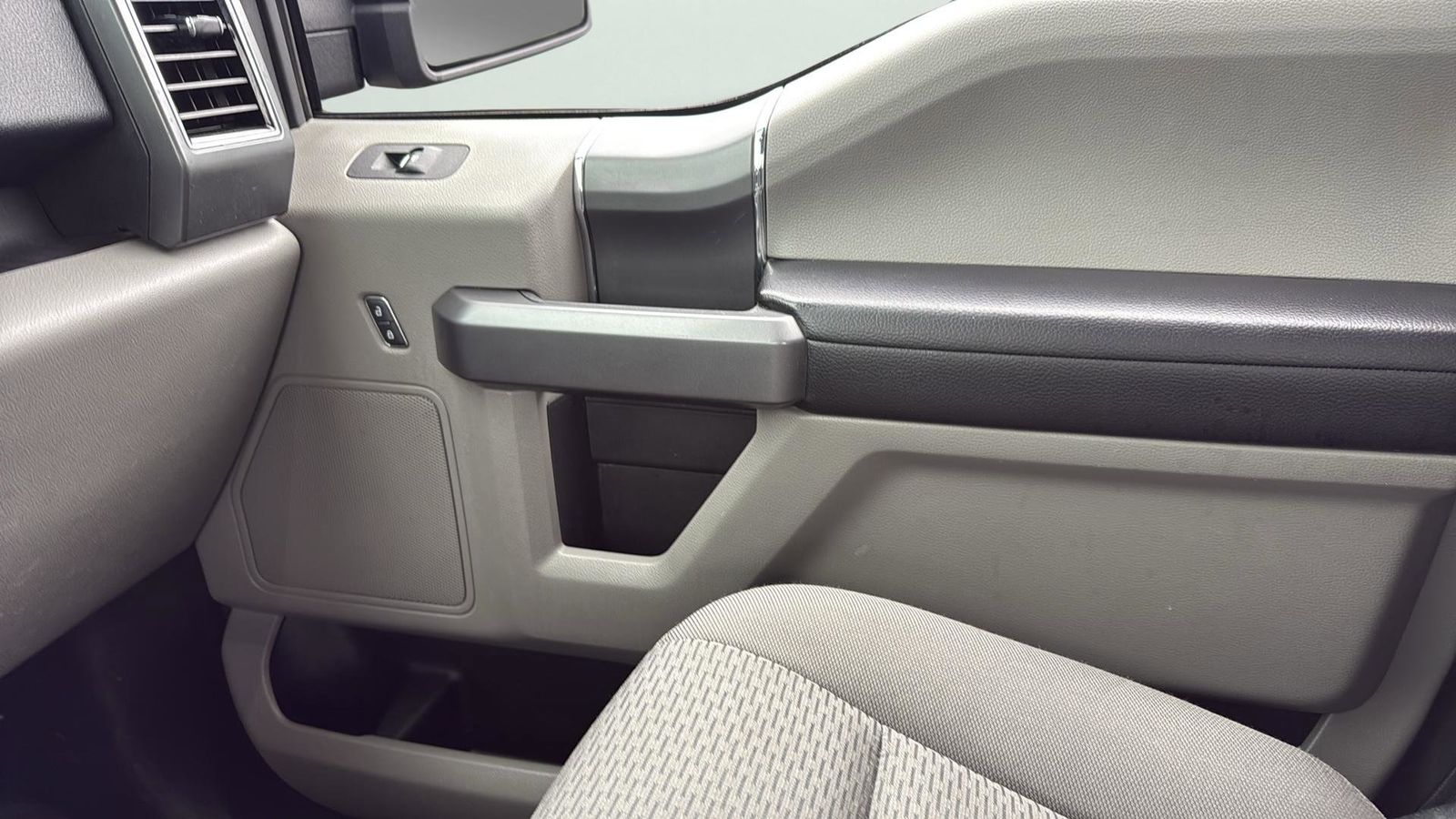 Used Car 2020 Ford F-150  Xlt For Sale Under $25,000 In Austin, Texas