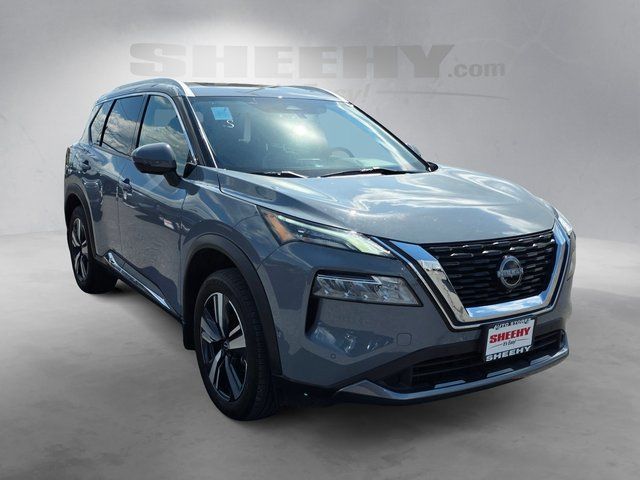 Used 2023 Gray Nissan SL image 2