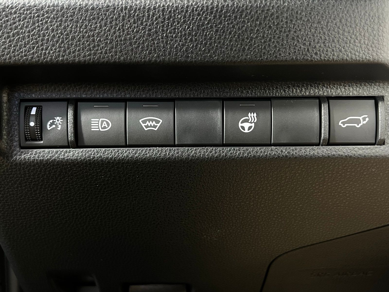 Thumbnail: 2025 Toyota RAV4 - 18