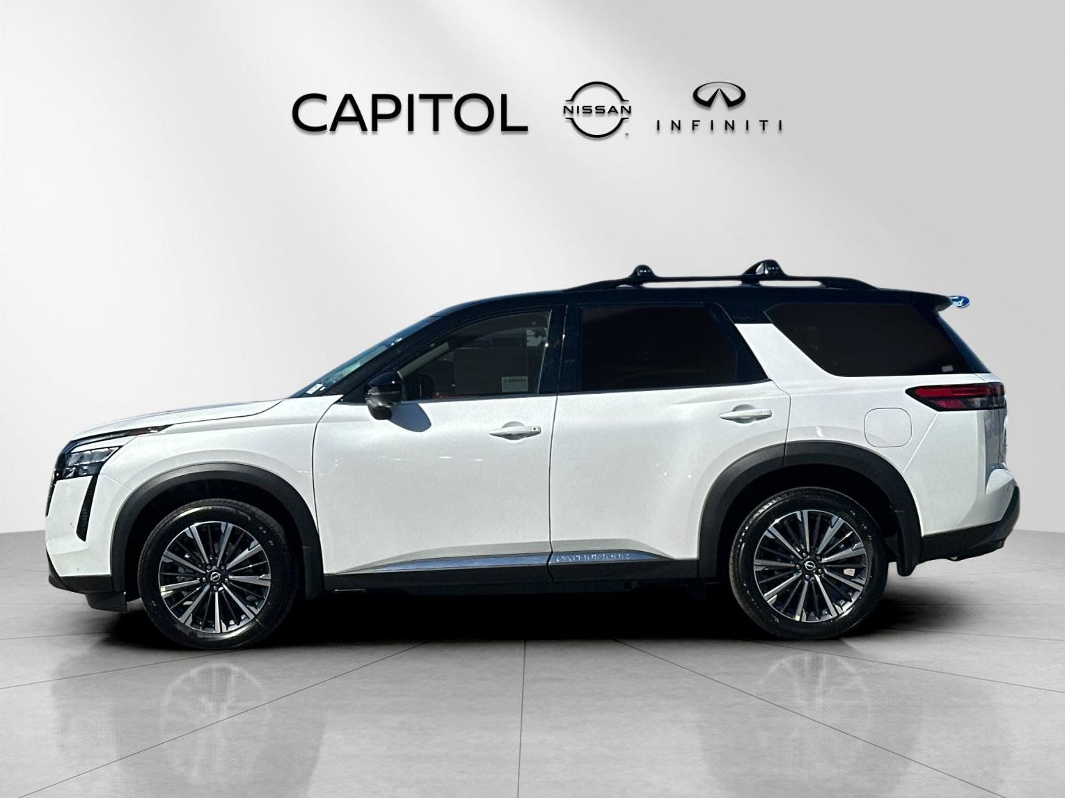 View vehicle photo 2