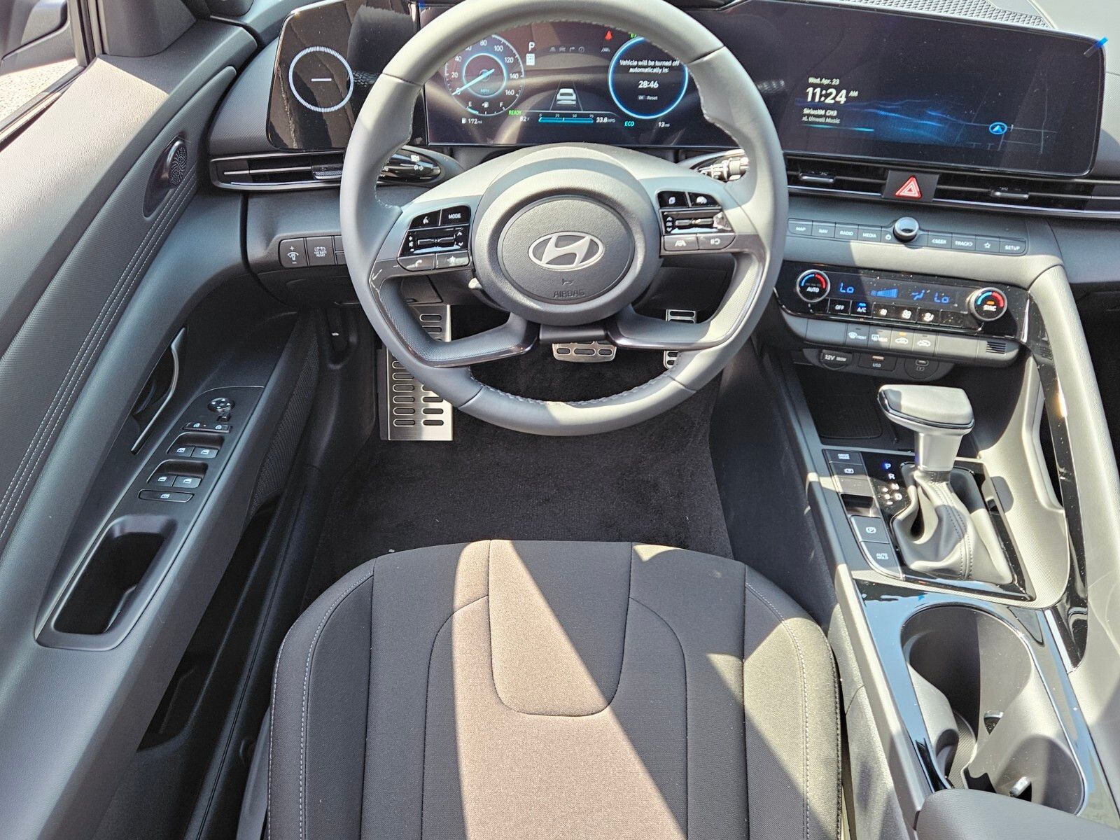 New 2025 Silver Hyundai SEL Sport image 7