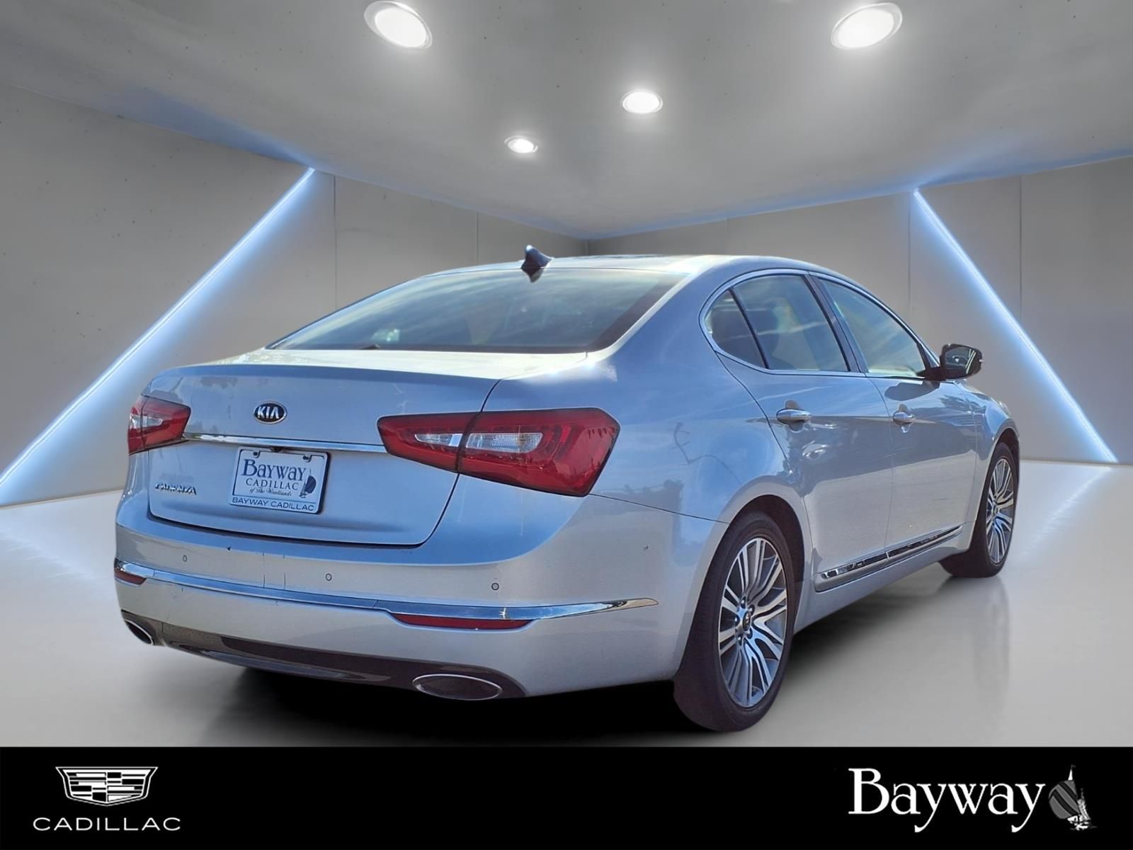 2016 Kia Cadenza Premium - 1