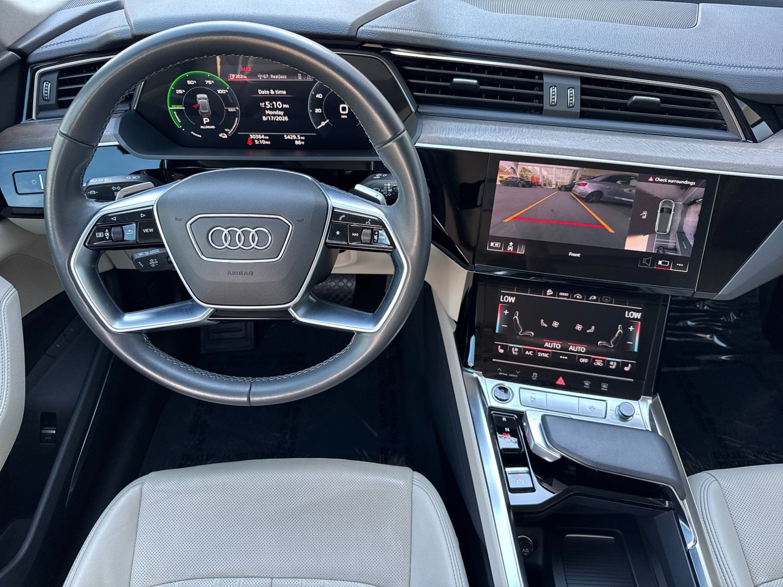 2024 Audi Q8 e-tron Premium Plus — full photo 14 of 29